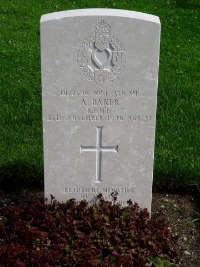 Klagenfurt War Cemetery - Baker, Austin